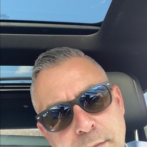 Meet your Posher, Bert